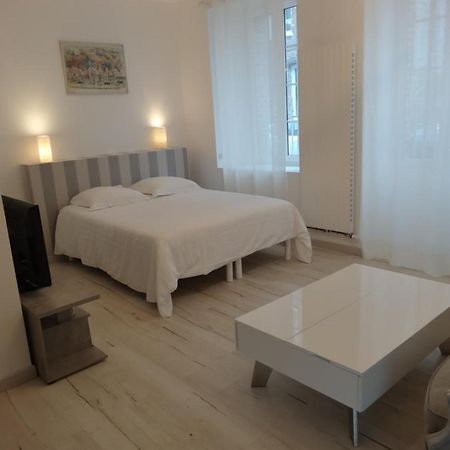 Les Petites Tuileries Bed & Breakfast Bray-sur-Seine Ngoại thất bức ảnh